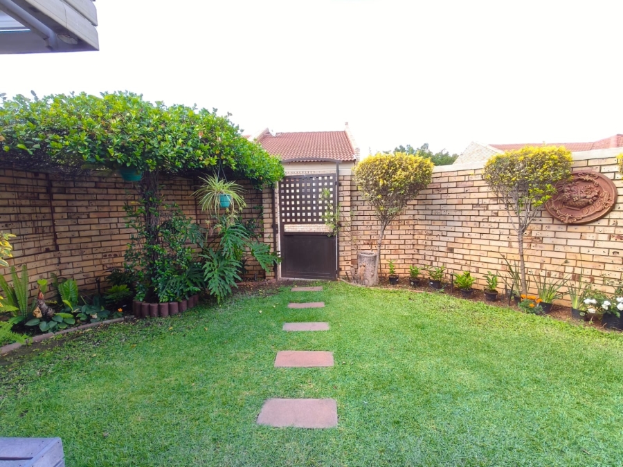 2 Bedroom Property for Sale in Potchefstroom North West